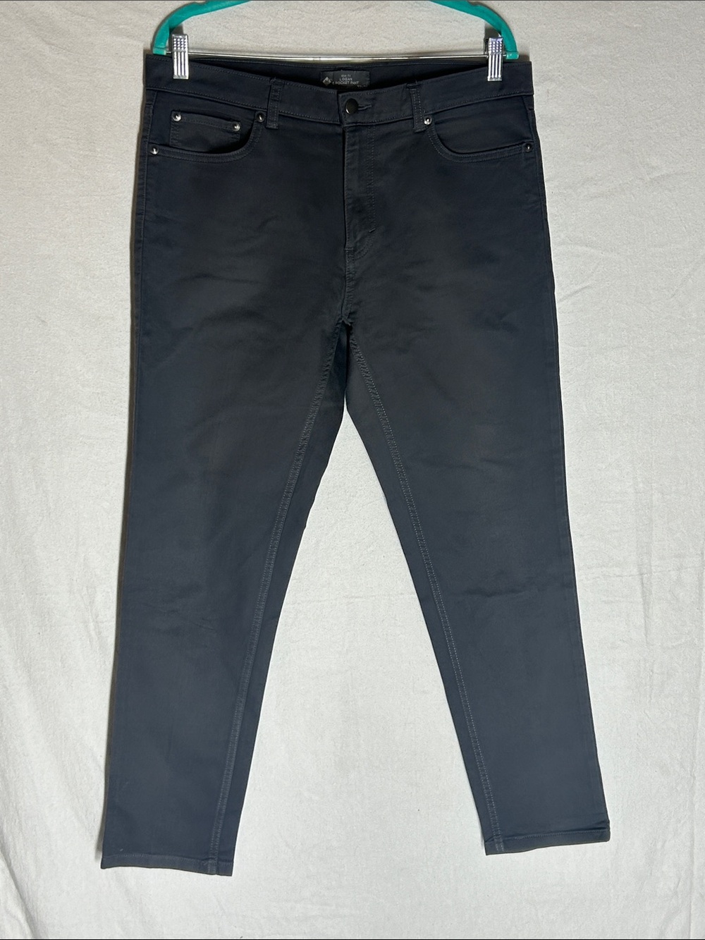 Slim Black Men's Jeans - Modern Stretch Fit